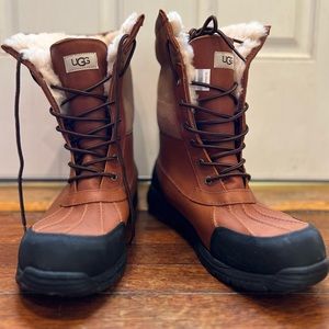 UGG Mens Boots size 13.5